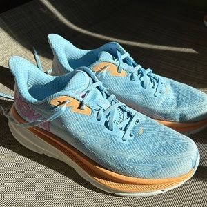 HOKA Women’s Clifton 9s. Size 10 Only worn about 5 times. Practically brand new!